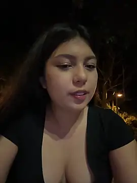 Maii chan online show from February 1, 2025, 3:52 am