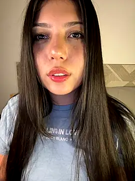 Maii chan online show from December 4, 2025, 4:55 am