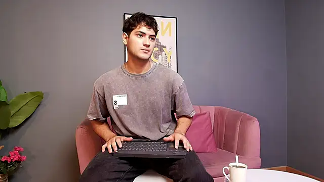 Mark Evans1  online show from November 6, 2025, 3:02 pm