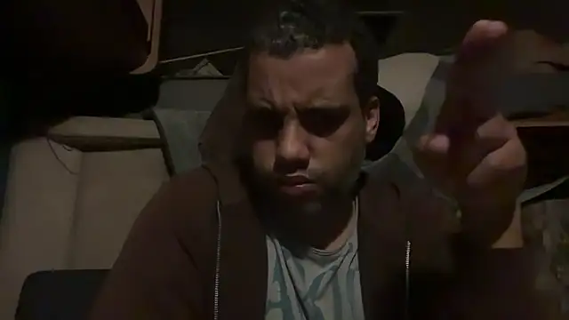 AbsolutMouuah online show from October 12, 2025, 9:14 pm