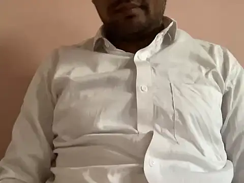 Snapshot of NiceBoy9099 chatting on February 18, 2026, 5:36 am NiceBoy9099 online show from February 18, 2026, 5:36 am