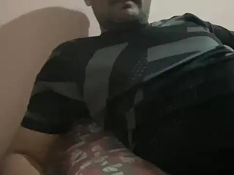 Snapshot of NiceBoy9099 chatting on February 19, 2026, 5:53 pm NiceBoy9099 online show from February 19, 2026, 5:53 pm