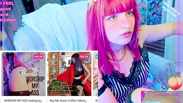 Snapshot of Toxic_Ellies chatting on January 15, 2025, 4:54 pm Toxic Ellies online show from January 15, 2025, 4:54 pm