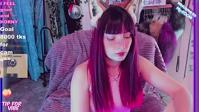 Snapshot of Toxic_Ellies chatting on February 8, 2025, 2:16 pm Toxic Ellies online show from February 8, 2025, 2:16 pm