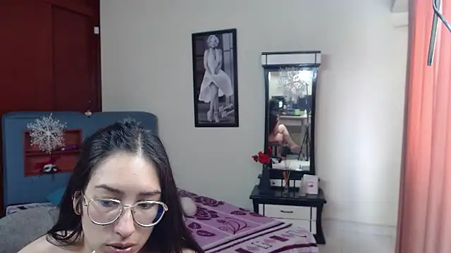 Snapshot of jeyloveebony chatting on December 7, 2024, 4:58 pm jeyloveebony online show from December 7, 2024, 4:58 pm