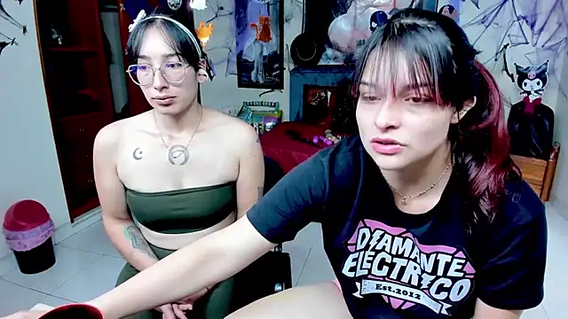 Snapshot of jeyloveebony chatting on October 17, 2025, 1:35 pm jeyloveebony online show from October 17, 2025, 1:35 pm