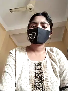 Lina-Rose online show from March 3, 2025, 2:58 am