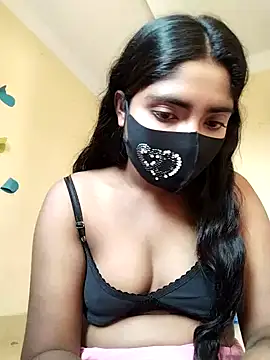 Lina-Rose online show from March 6, 2025, 9:47 am