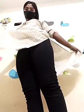 Lina-Rose online show from March 20, 2025, 12:53 pm