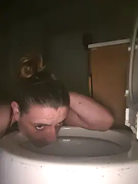 Snapshot of UniqueKorn86 chatting on September 29, 2025, 8:08 am UniqueKorn86 online show from September 29, 2025, 8:08 am