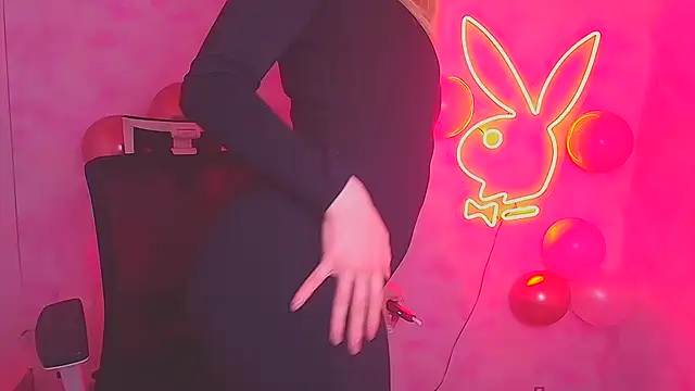 Milka kiss  online show from February 13, 2025, 3:56 pm