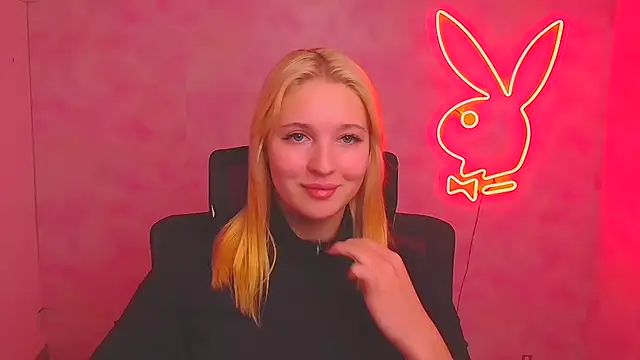 Milka kiss  online show from October 2, 2025, 1:29 pm