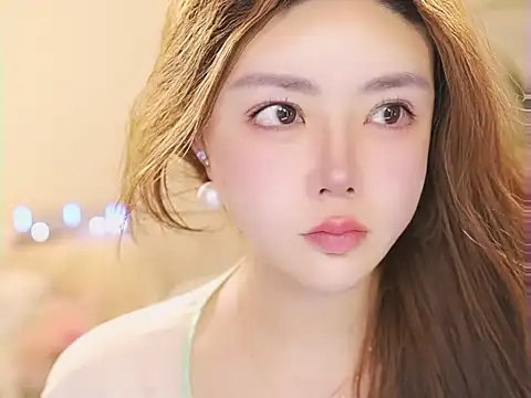 Snapshot of Qiaoqiao_ chatting on August 2, 2026, 4:05 pm Qiaoqiao online show from August 2, 2026, 4:05 pm