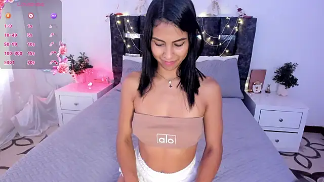 Snapshot of sharonmiller_2_ chatting on December 5, 2024, 7:49 pm sharonmiller 2 online show from December 5, 2024, 7:49 pm