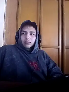 Snapshot of LoganFinds chatting on October 27, 2025, 2:54 pm LoganFinds online show from October 27, 2025, 2:54 pm