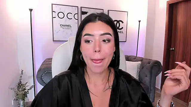 zoee jackson online show from March 22, 2025, 8:18 am