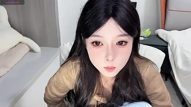 Snapshot of Q-ing chatting on December 2, 2024, 1:36 am Q-ing online show from December 2, 2024, 1:36 am