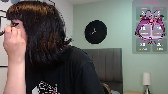 amy adams1 online show from November 5, 2025, 4:34 am