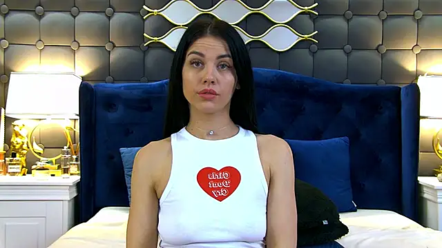 Snapshot of LeyaCass chatting on February 20, 2025, 9:00 am LeyaCass online show from February 20, 2025, 9:00 am