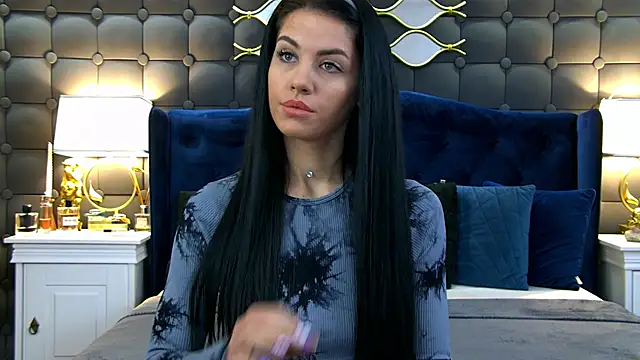 Snapshot of LeyaCass chatting on February 27, 2025, 4:20 am LeyaCass online show from February 27, 2025, 4:20 am