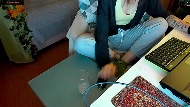  Forest Lina  online show from January 12, 2025, 3:03 pm