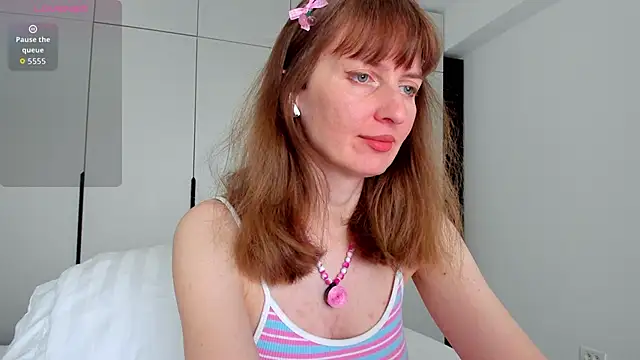 YourSexyNeighbour online show from March 27, 2026, 6:41 am