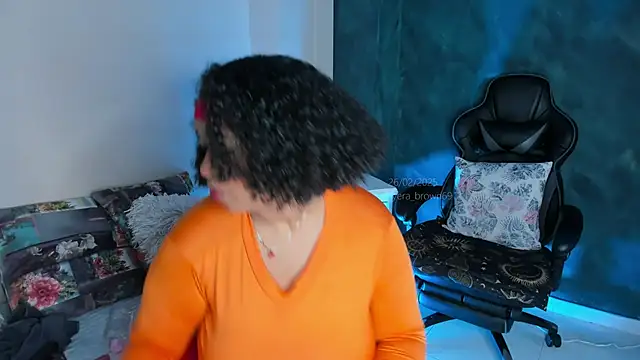 yerabrown69 online show from February 26, 2025, 12:14 pm