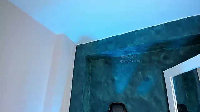 yerabrown69 online show from March 1, 2025, 12:01 pm