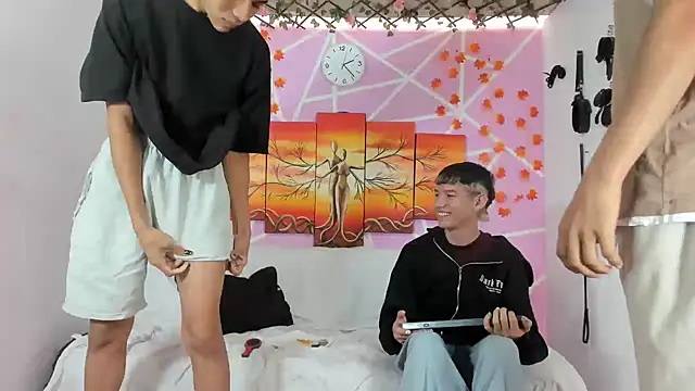 Fresahot2005 online show from March 16, 2025, 7:27 pm