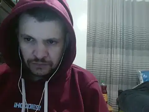 camiloking1720 online show from January 18, 2025, 7:26 pm