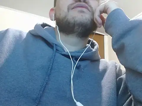 camiloking1720 online show from September 27, 2025, 7:35 am