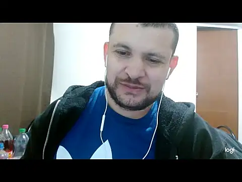 camiloking1720 online show from April 13, 2026, 12:49 am