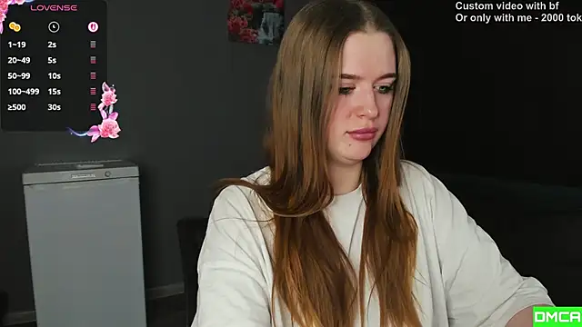 Pinku kitsune online show from February 6, 2026, 5:23 am