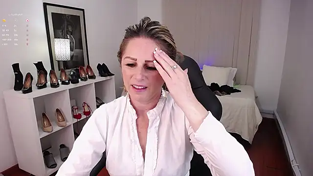 Snapshot of Victoria_collins_1 chatting on December 31, 2024, 3:09 pm Victoria collins 1 online show from December 31, 2024, 3:09 pm