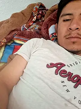 uziel2345 online show from September 10, 2025, 1:38 am