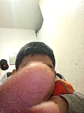 uziel2345 online show from April 16, 2026, 3:24 pm