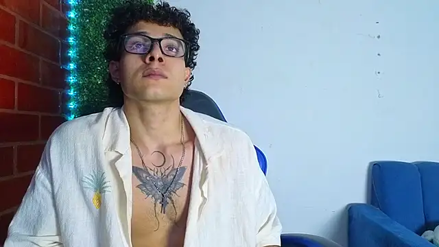 Demitryo online show from April 9, 2026, 12:43 am