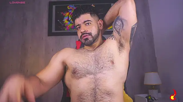 Snapshot of king_hard chatting on May 8, 2026, 9:47 am king hard online show from May 8, 2026, 9:47 am