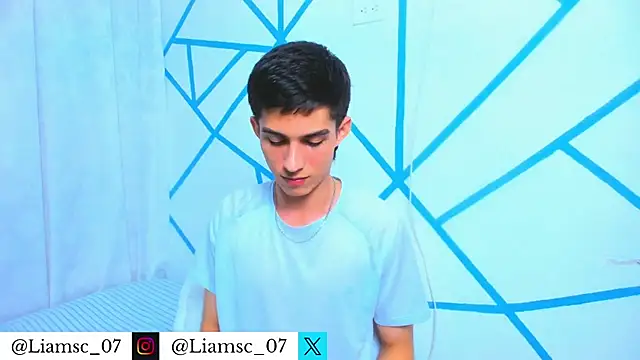 liam scott77 online show from November 15, 2025, 3:04 am