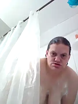 Earlybirdgetsworm online show from October 5, 2025, 12:47 pm