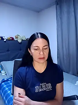 renata hot1 online show from April 21, 2026, 10:56 pm