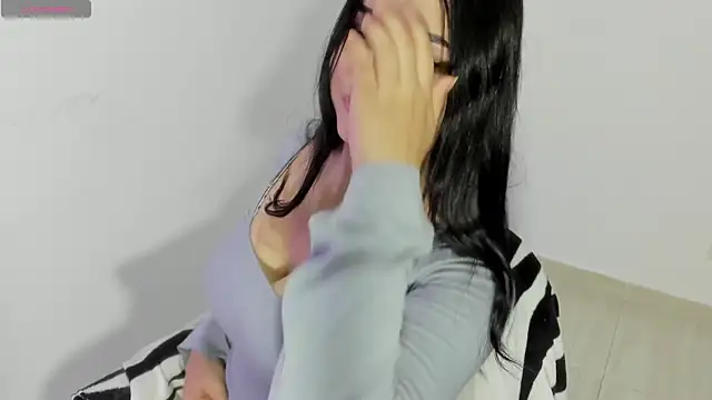 Natasha su  online show from March 3, 2025, 1:10 am