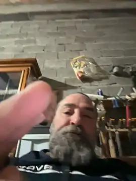 Snapshot of ros217 chatting on November 28, 2025, 5:37 pm ros217 online show from November 28, 2025, 5:37 pm