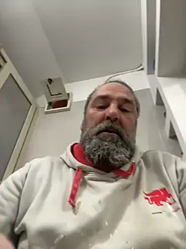 Snapshot of ros217 chatting on December 5, 2025, 3:09 pm ros217 online show from December 5, 2025, 3:09 pm