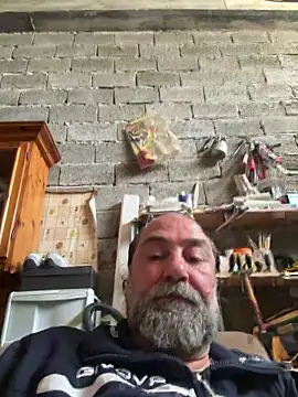 Snapshot of ros217 chatting on May 2, 2026, 9:58 am ros217 online show from May 2, 2026, 9:58 am