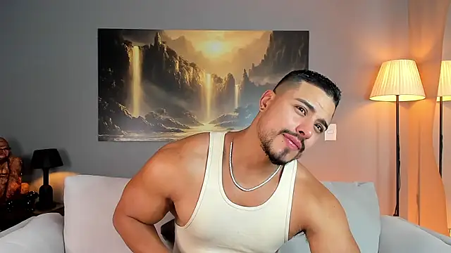 Snapshot of ApoloMakris chatting on April 7, 2026, 11:04 pm ApoloMakris online show from April 7, 2026, 11:04 pm