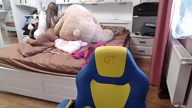 69SexySecret69 online show from February 26, 2025, 5:53 am