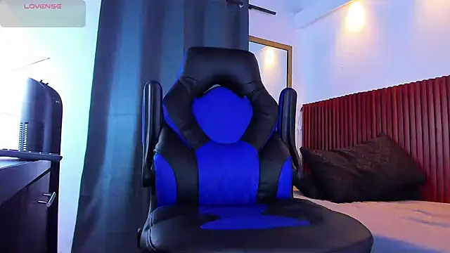 max borman1 online show from October 8, 2025, 3:09 pm