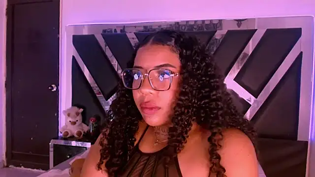 Snapshot of MelannyTylor chatting on July 14, 2026, 2:05 am MelannyTylor online show from July 14, 2026, 2:05 am