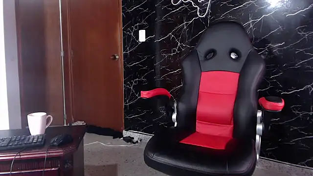 Snapshot of maty_hardx chatting on January 23, 2025, 9:50 am maty hardx online show from January 23, 2025, 9:50 am